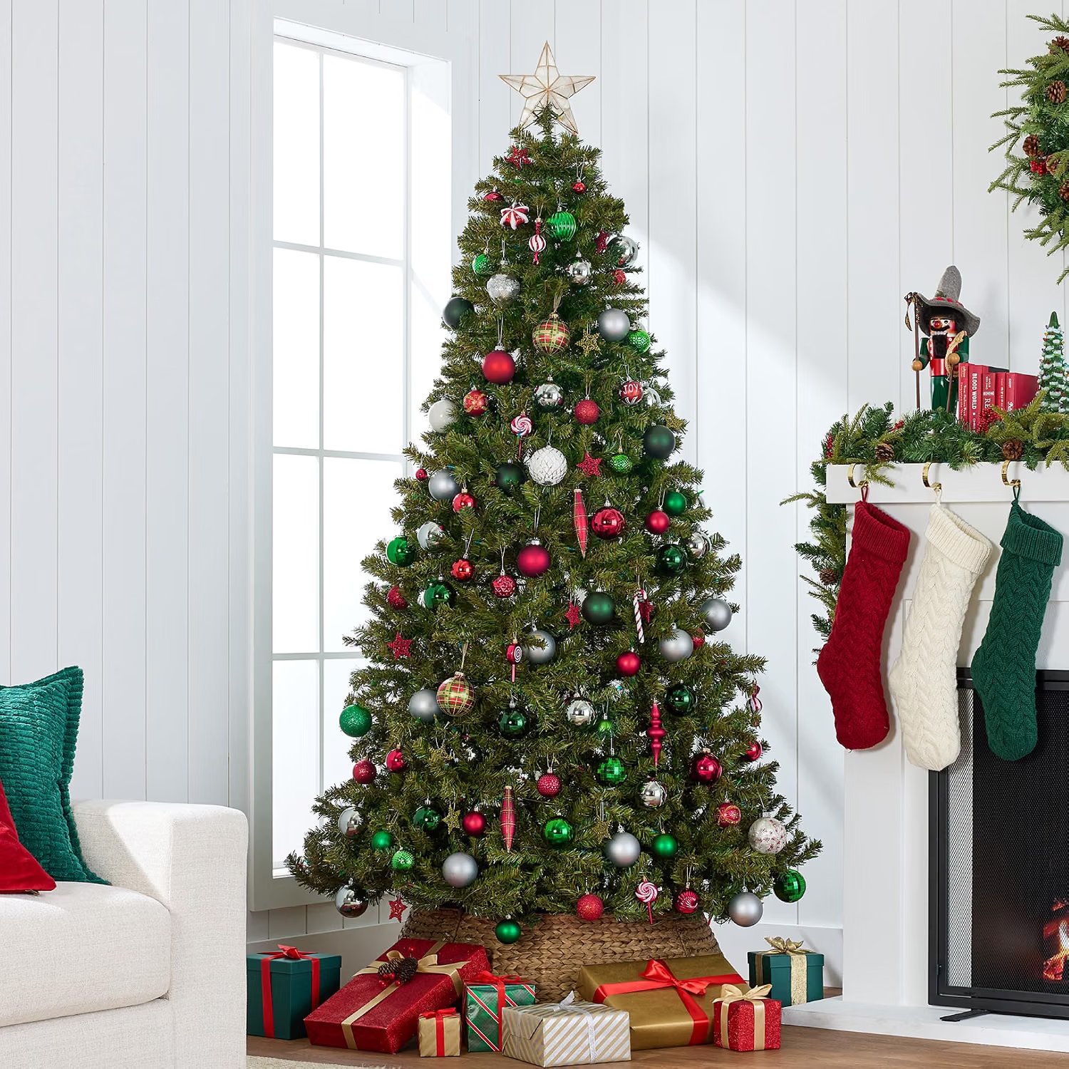 Best Choice Products 7.5ft Premium Unlit Artificial Spruce Christmas Tree