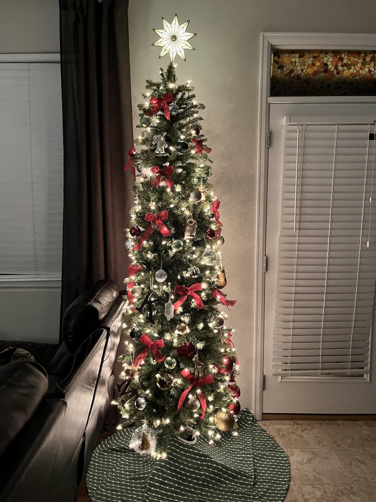 Puleo International 7.5ft Pre-Lit Fraser Fir Pencil Christmas Tree thumbnail 4